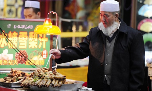 Muslim-restaurant-on-Xi’an-Muslim-Food-Street